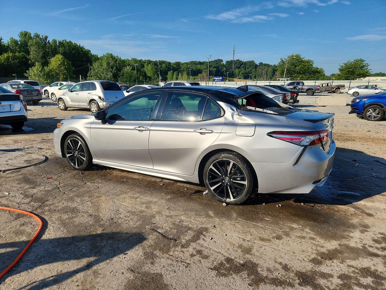 2019 TOYOTA CAMRY XSE — снимка 2