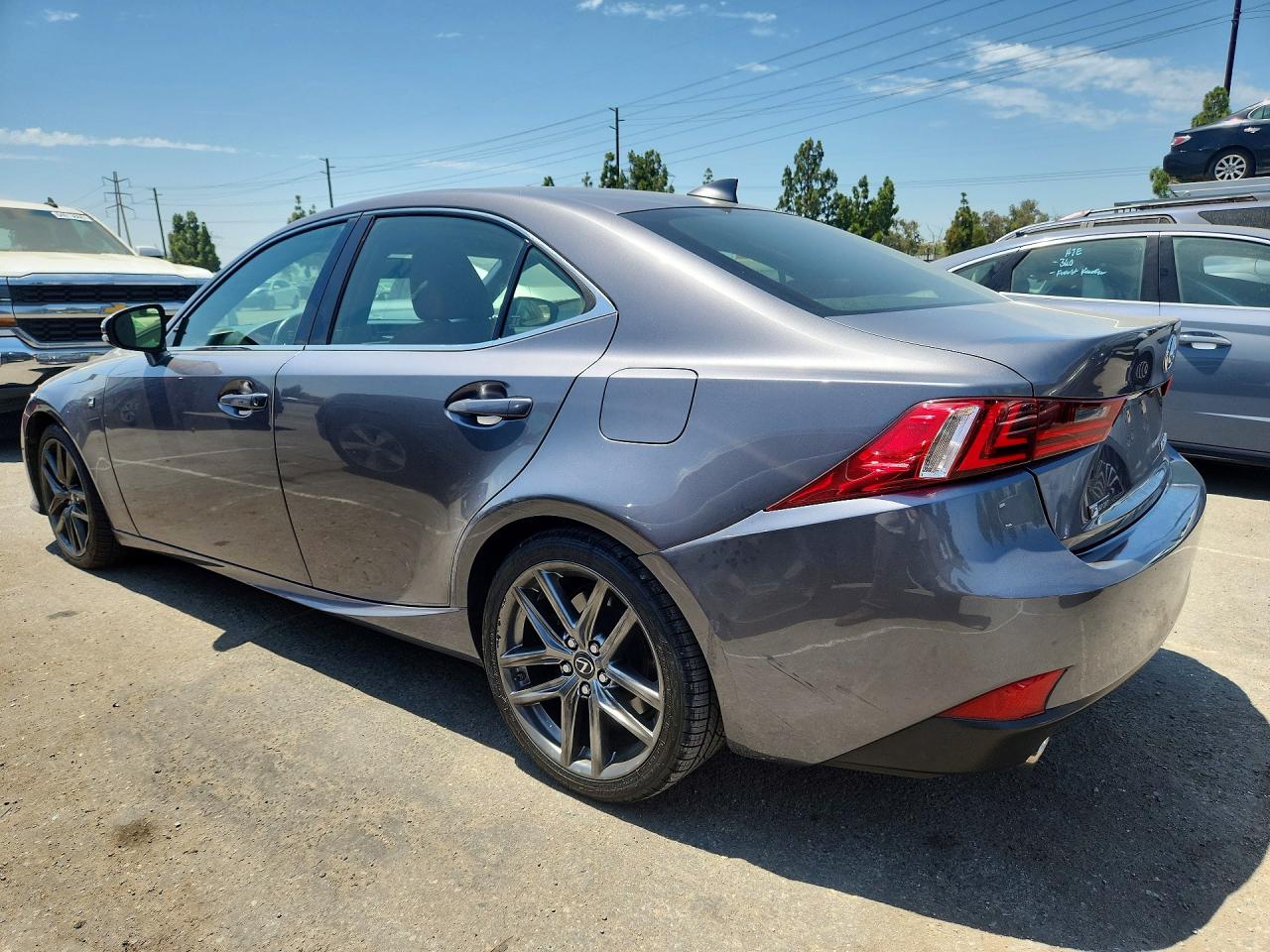 2016 LEXUS IS 200T — снимка 2