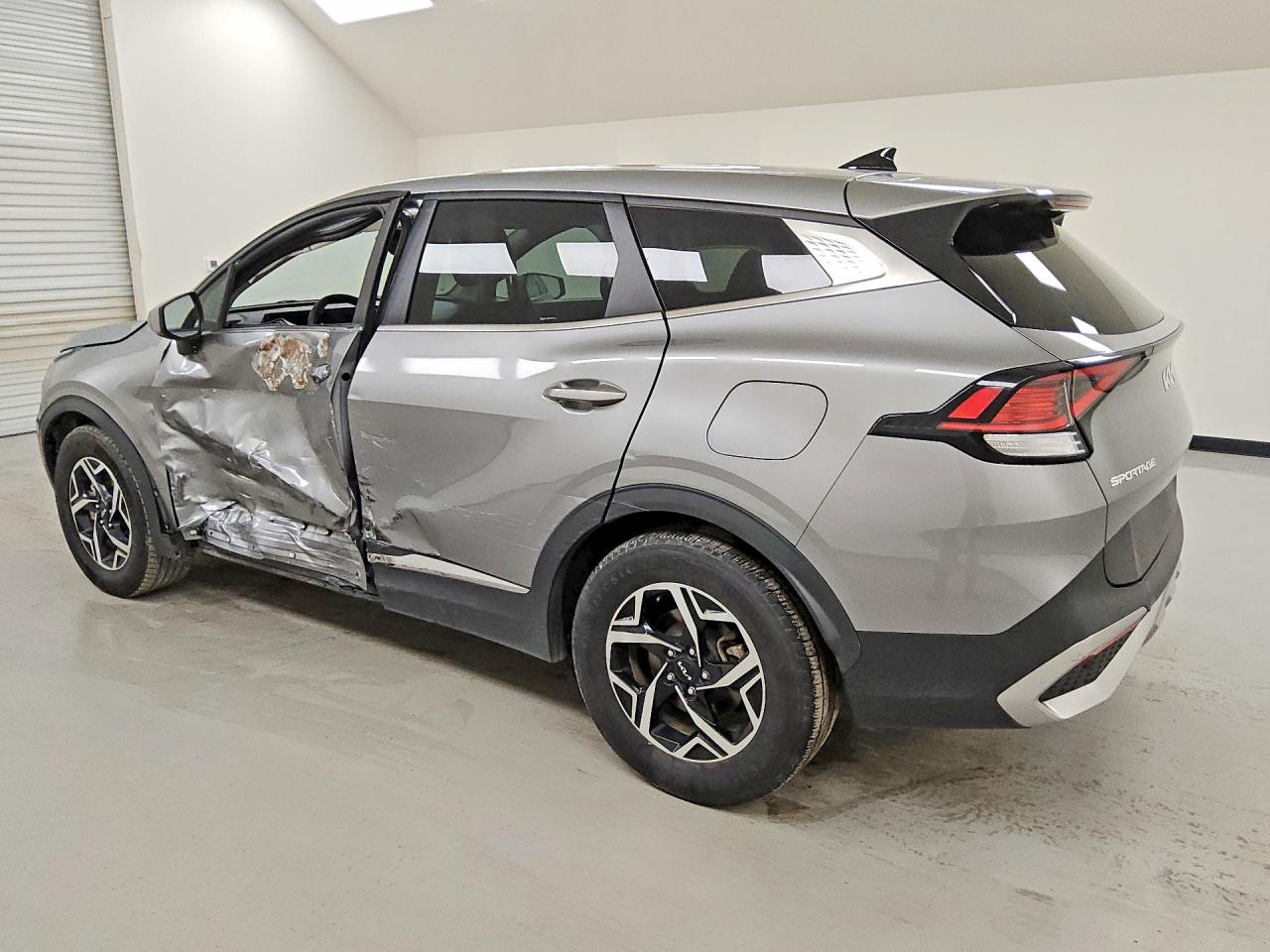 2023 KIA SPORTAGE LX — снимка 2