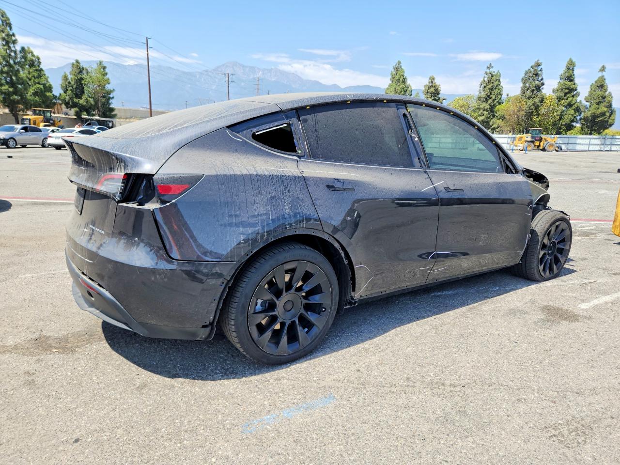 2024 TESLA MODEL Y — снимка 3