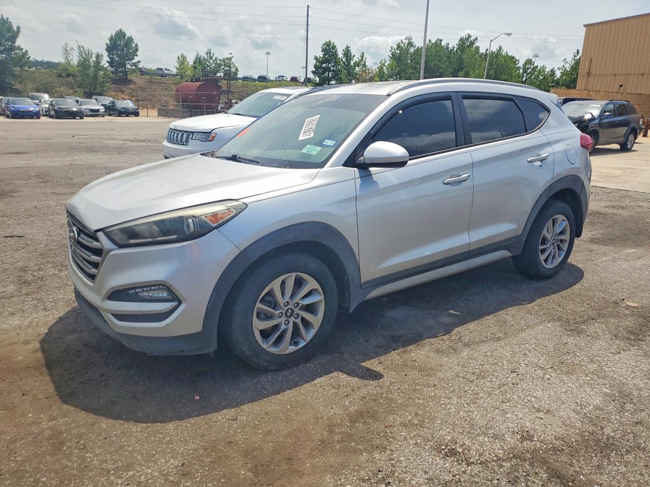 2017 HYUNDAI TUCSON SE