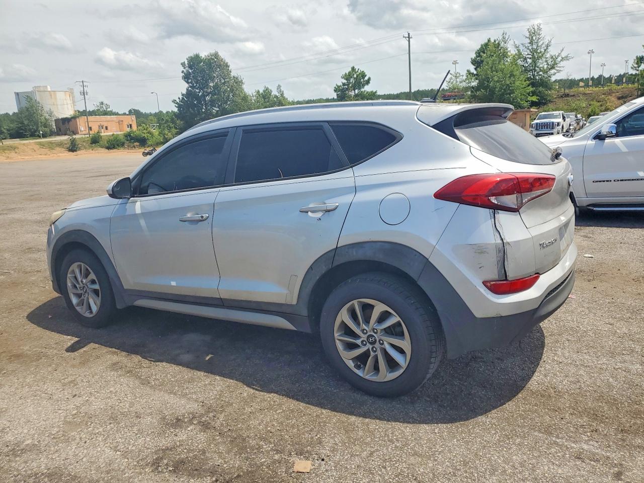 2017 HYUNDAI TUCSON SE — снимка 2