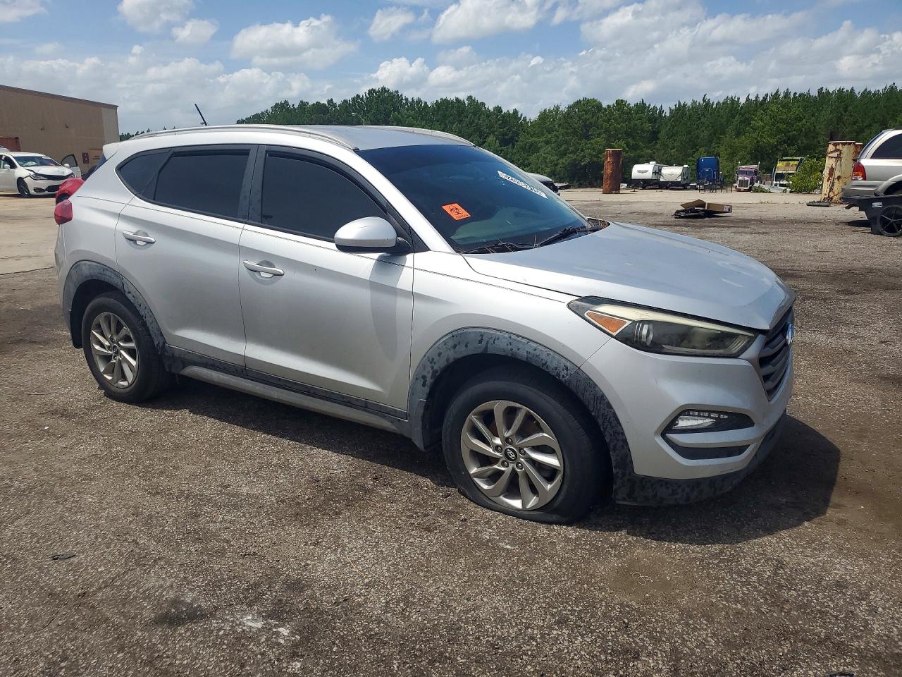 2017 HYUNDAI TUCSON SE — снимка 4