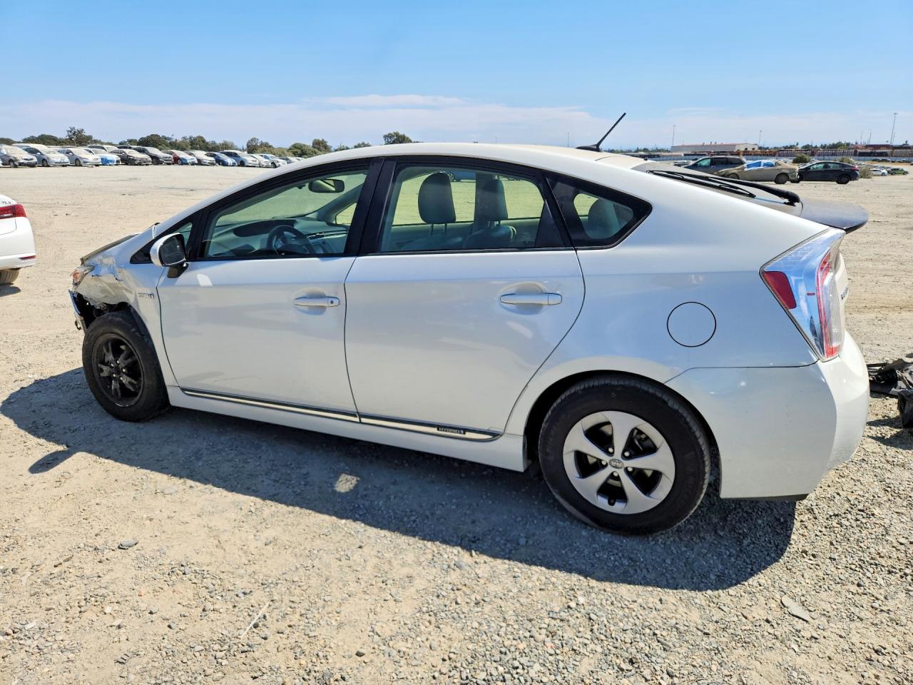 2015 TOYOTA PRIUS FOUR — снимка 2