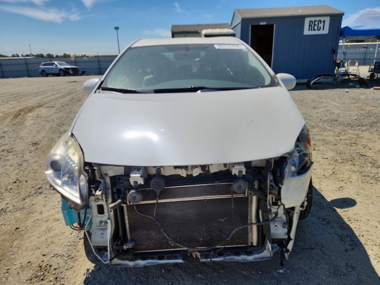 2015 TOYOTA PRIUS FOUR — снимка 5