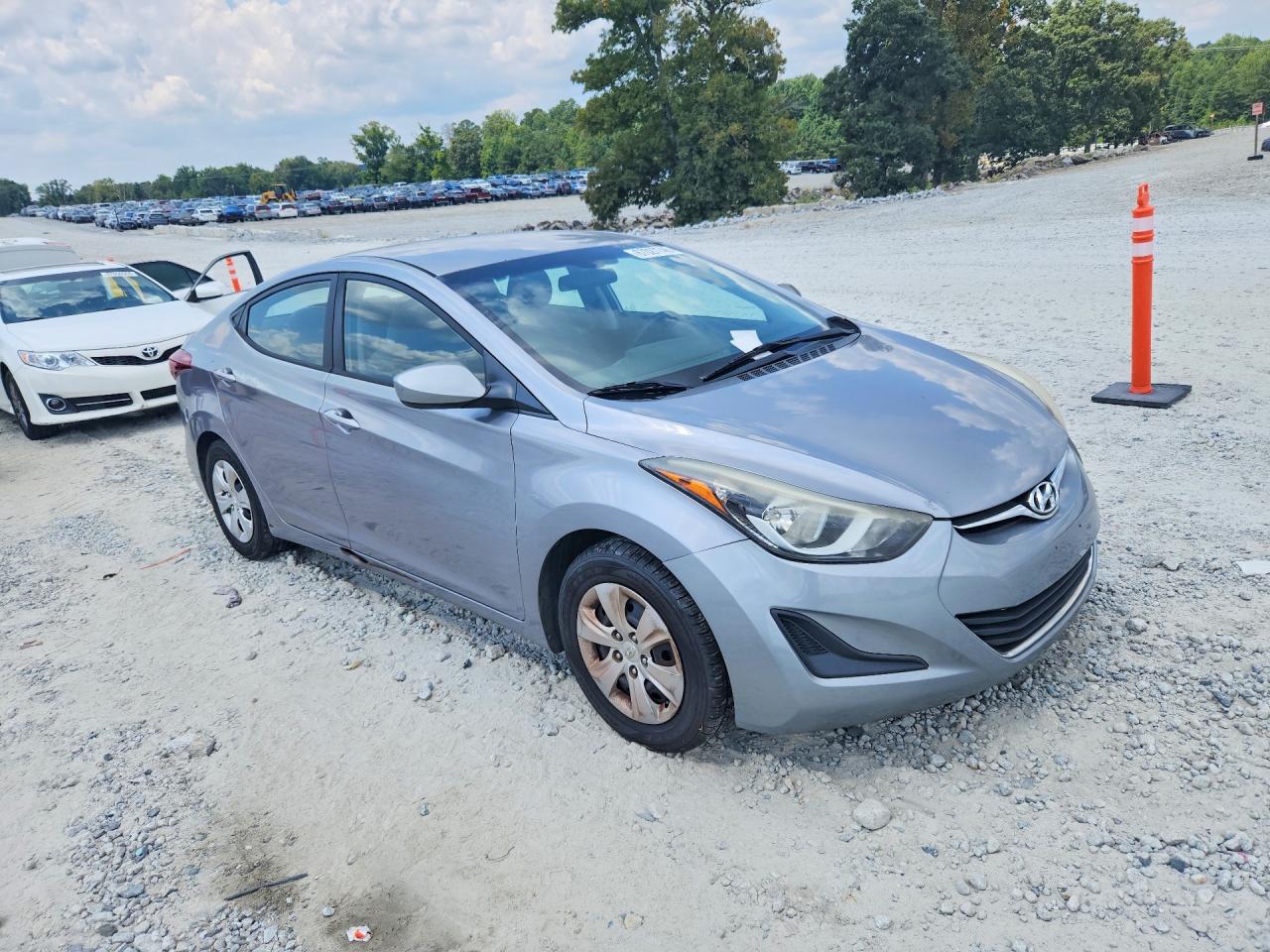 2016 HYUNDAI ELANTRA SE — снимка 4