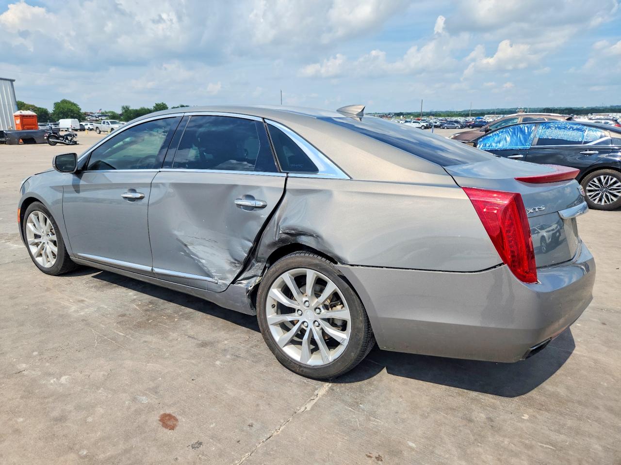2017 CADILLAC XTS — снимка 2