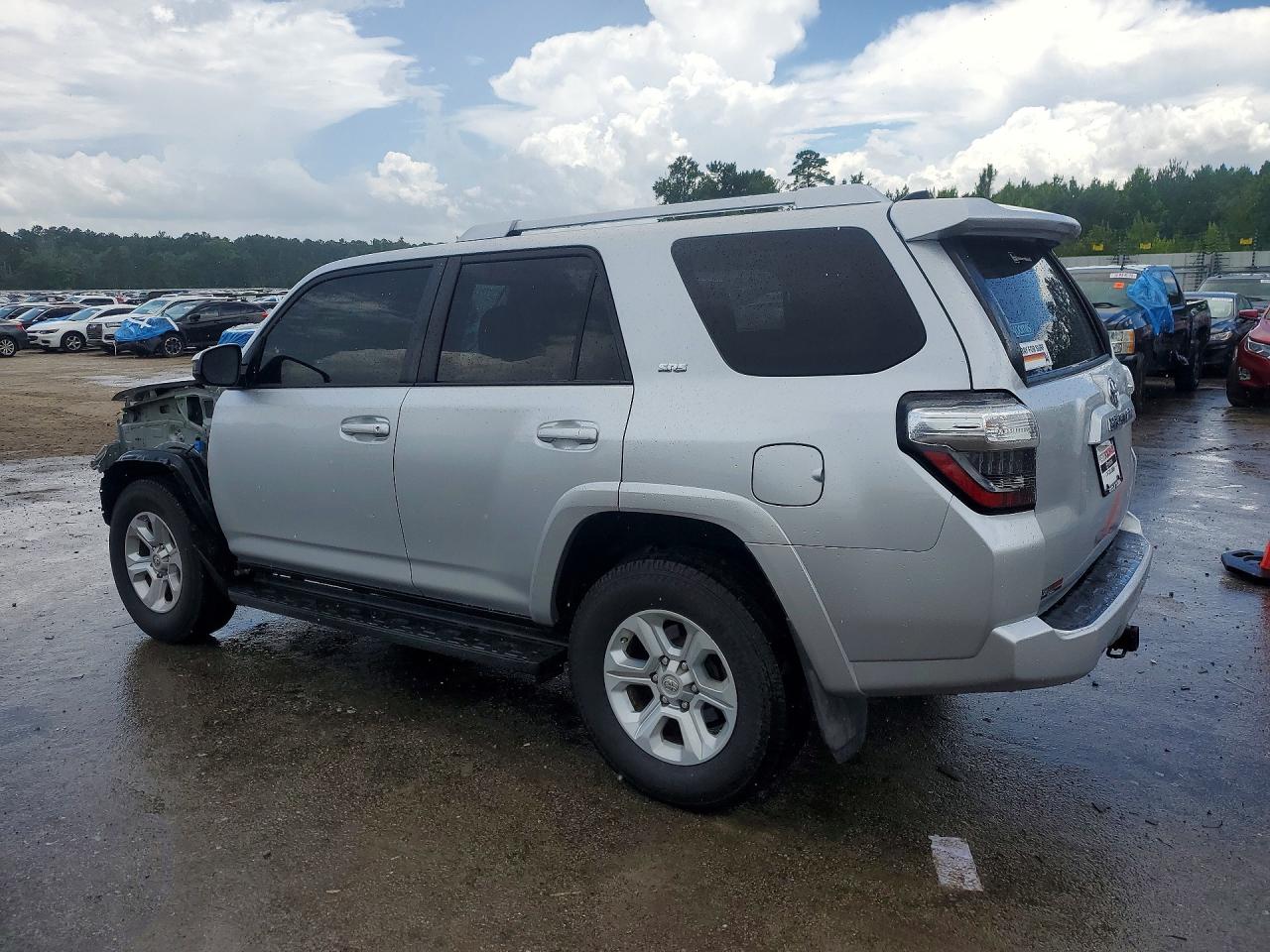 2017 TOYOTA 4RUNNER SR5 — снимка 2