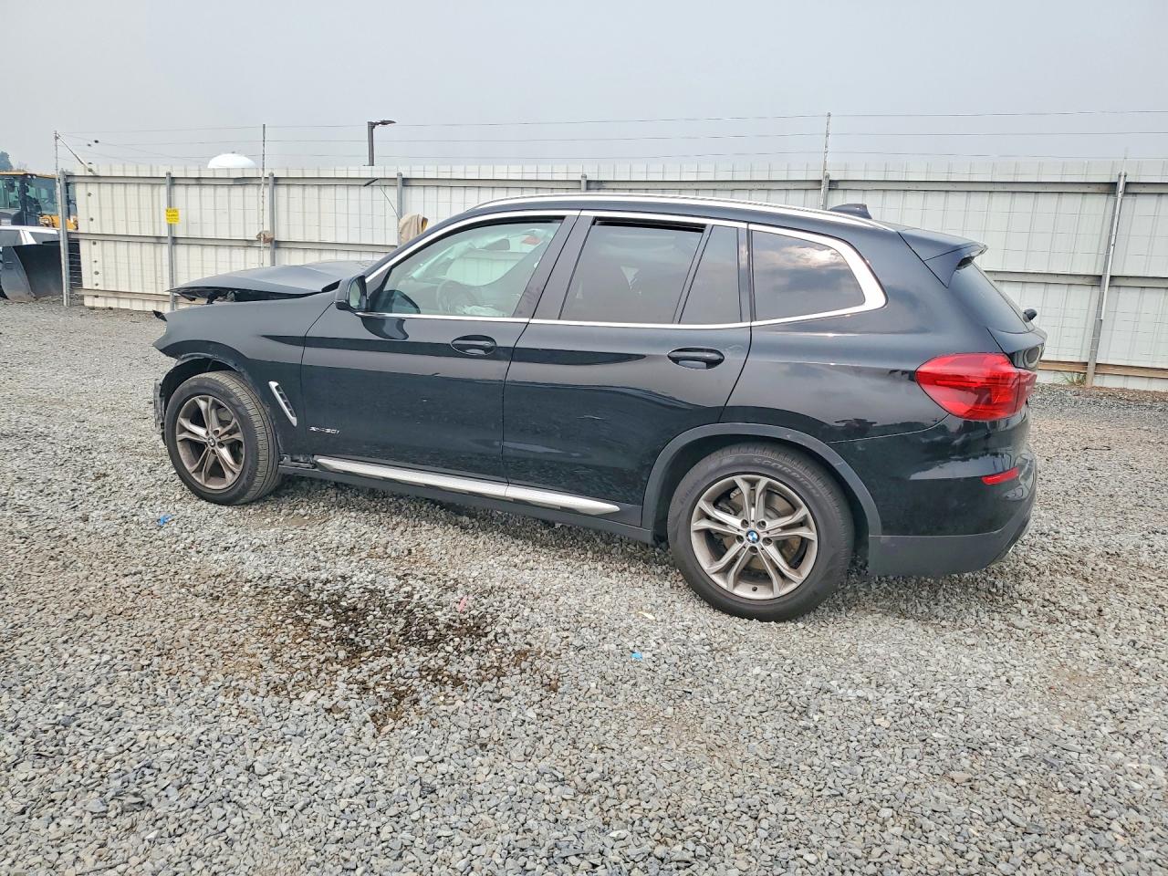 2018 BMW X3 XDRIVE30I — снимка 2