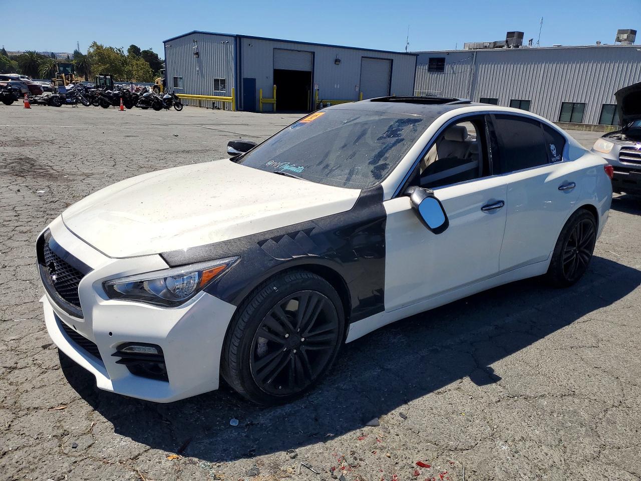 2015 INFINITI Q50 SPORT