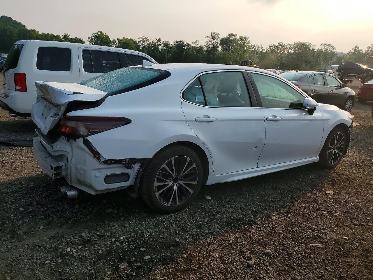 2024 TOYOTA CAMRY SE — снимка 3