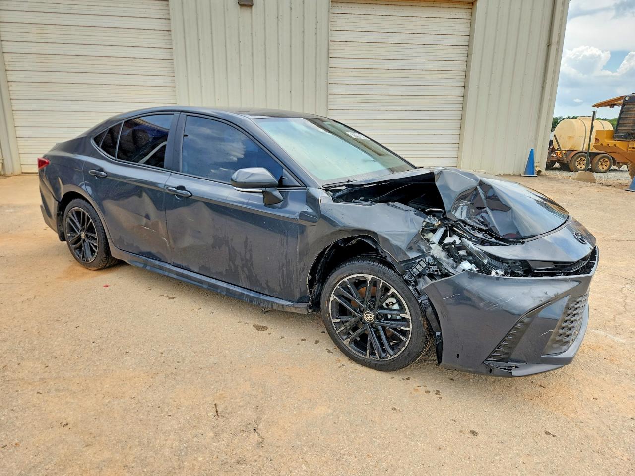 2025 TOYOTA CAMRY SE — снимка 4