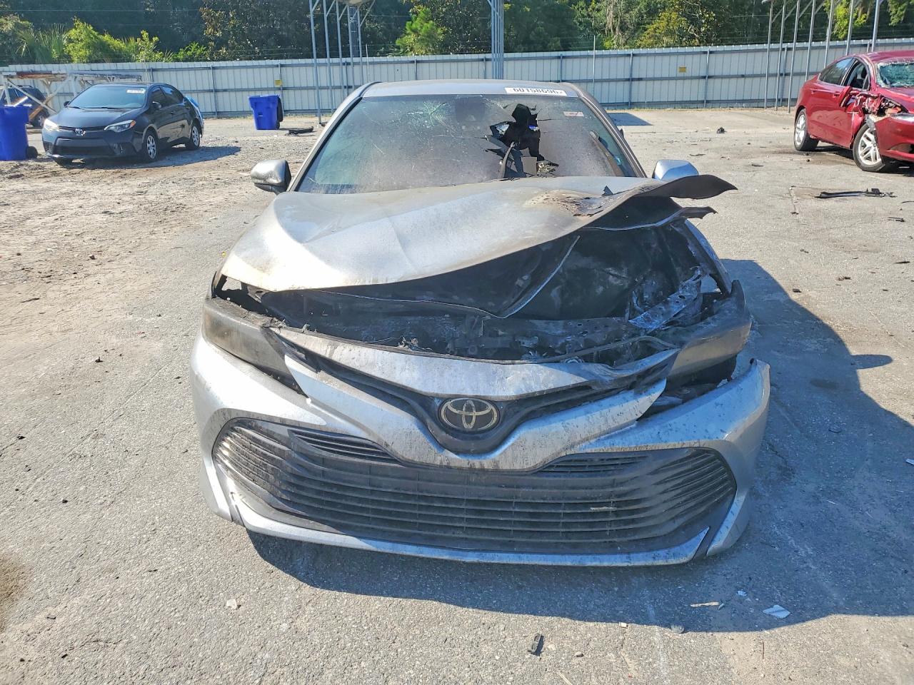 2019 TOYOTA CAMRY LE — снимка 5