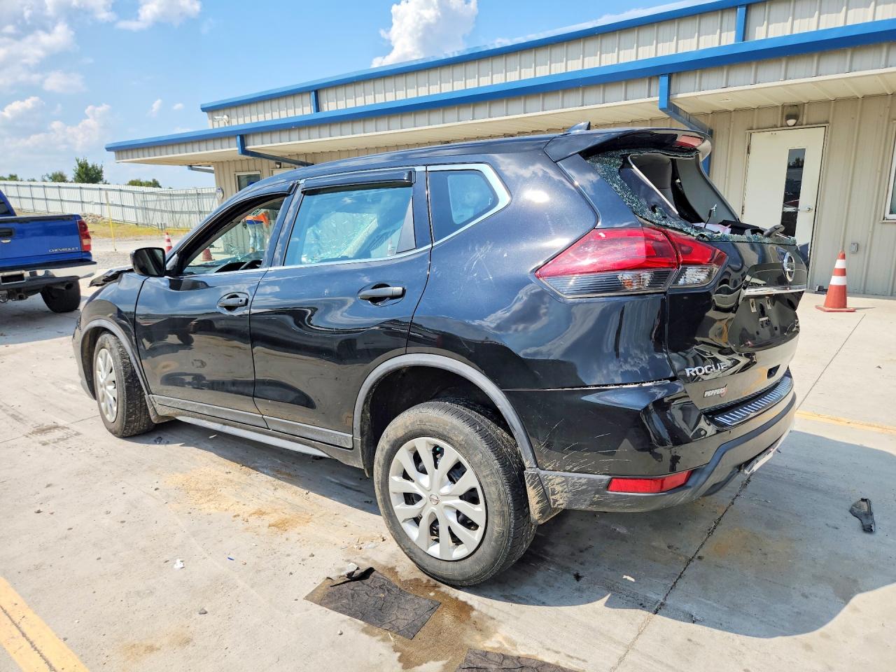 2019 NISSAN ROGUE S — снимка 2