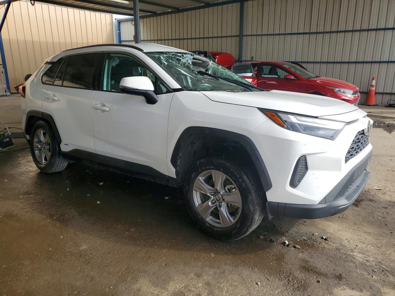 2025 TOYOTA RAV4 HYBRID XLE — снимка 4