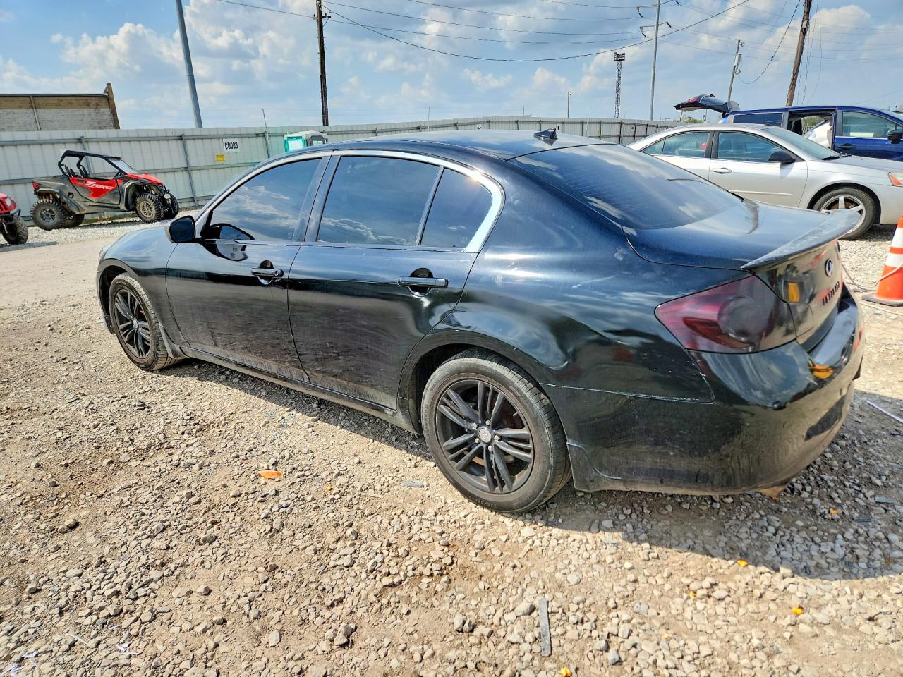 2013 INFINITI G37 SEDAN X — снимка 2