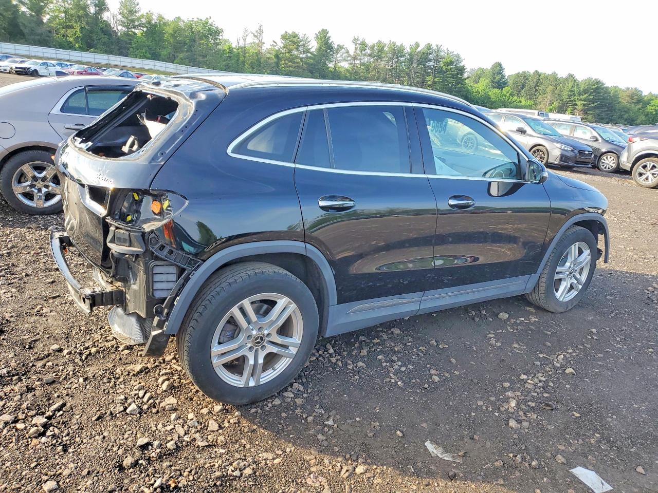 2021 MERCEDES-BENZ GLA 250 4MATIC — снимка 3