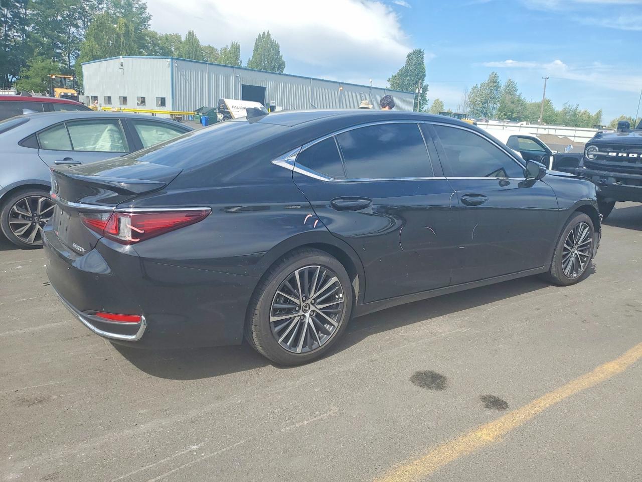 2025 LEXUS ES 300H BASE — снимка 3