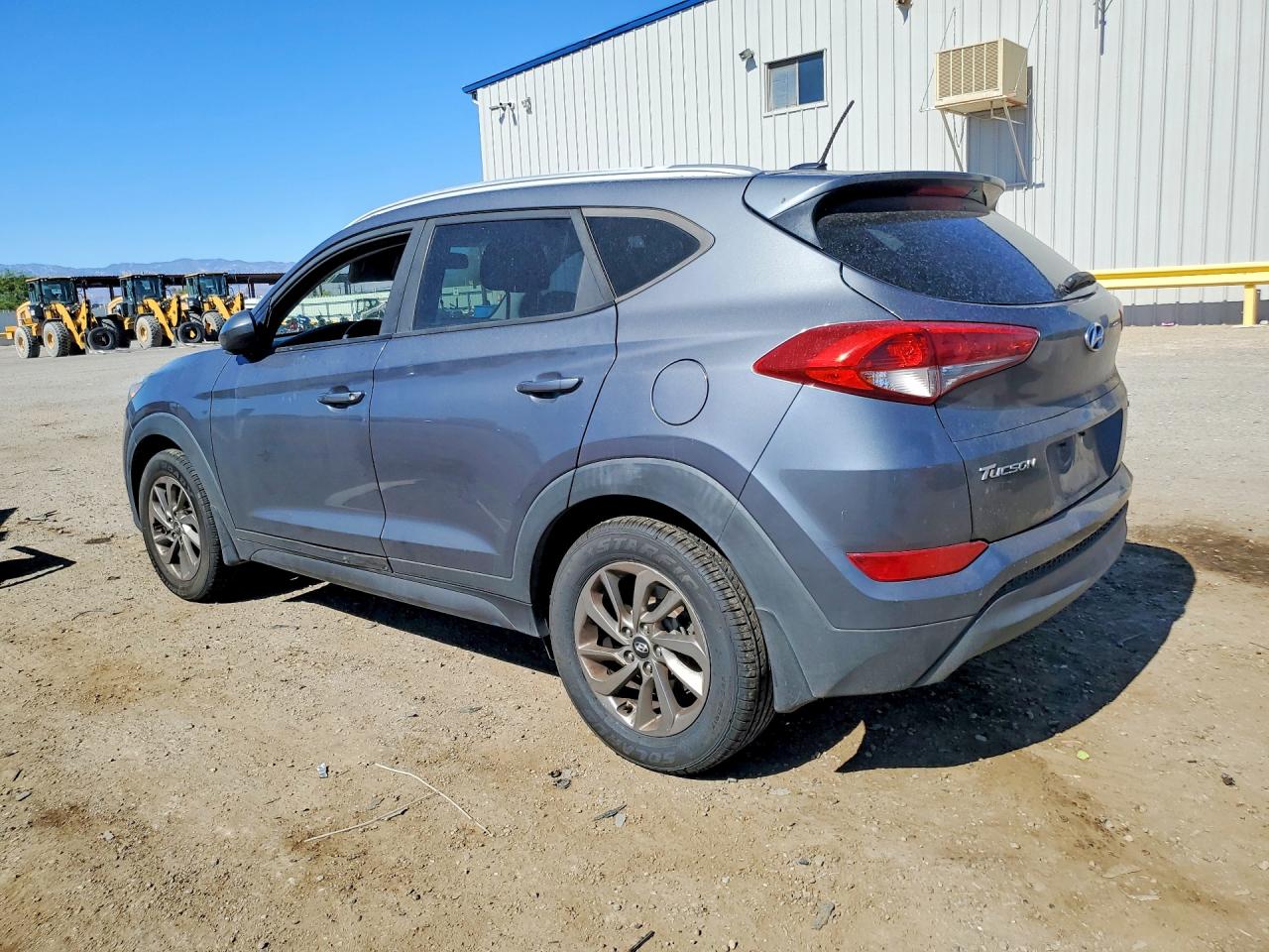 2016 HYUNDAI TUCSON SE — снимка 2