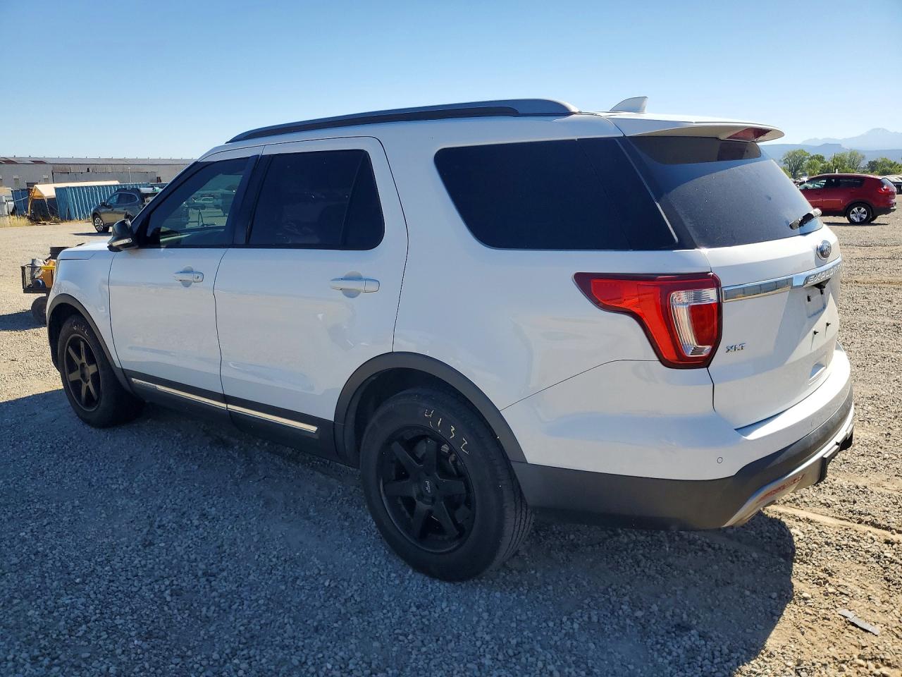 2017 FORD EXPLORER XLT — снимка 2