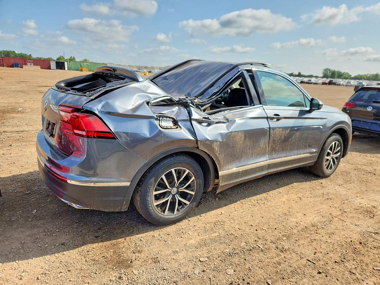 2021 VOLKSWAGEN TIGUAN SE — снимка 3