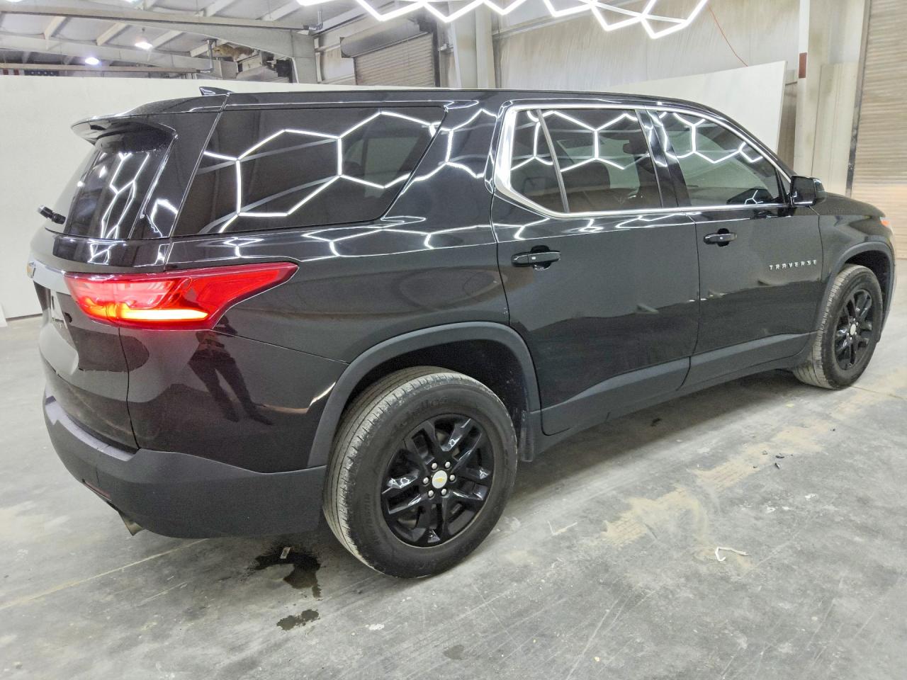 2019 CHEVROLET TRAVERSE LS — снимка 3