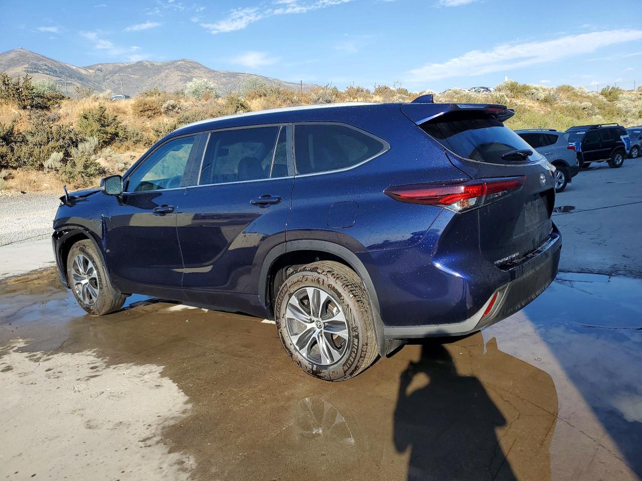 2026 TOYOTA HIGHLANDER XLE — снимка 2