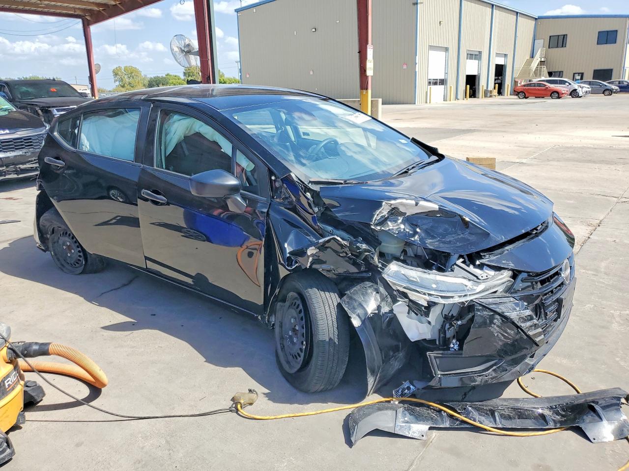 2025 NISSAN VERSA S — photo 4