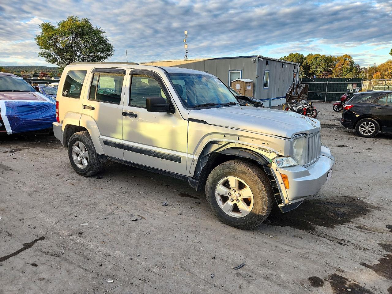 2012 JEEP LIBERTY SPORT — снимка 4