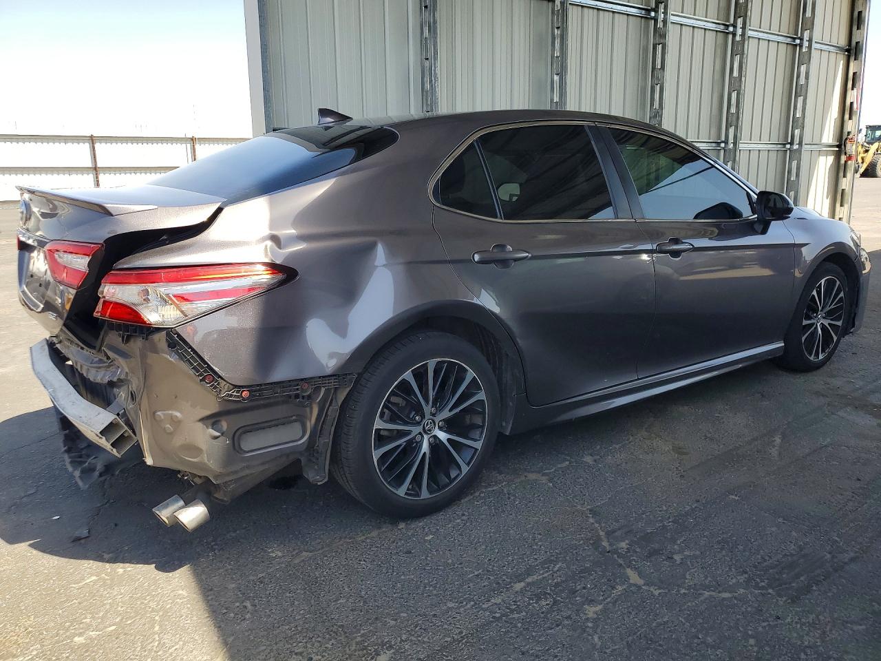 2019 TOYOTA CAMRY SE — снимка 3