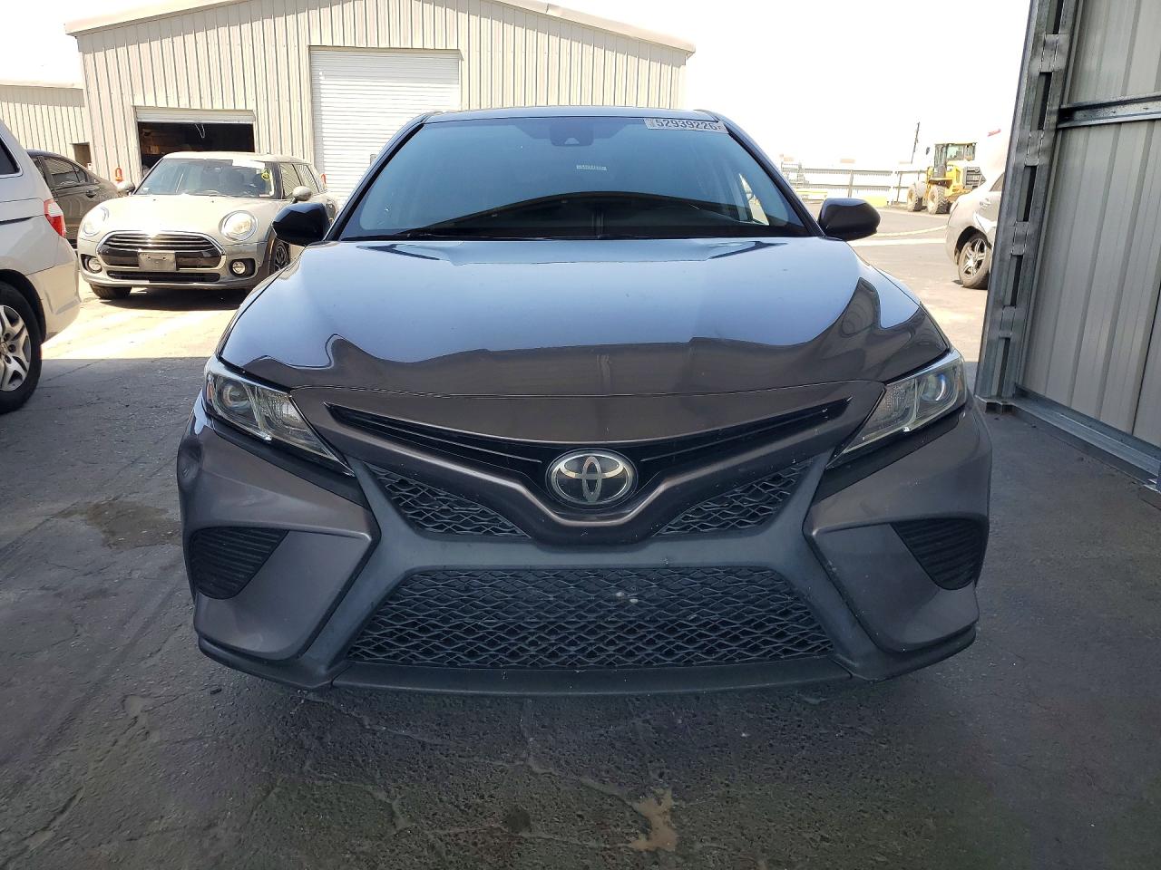 2019 TOYOTA CAMRY SE — снимка 5