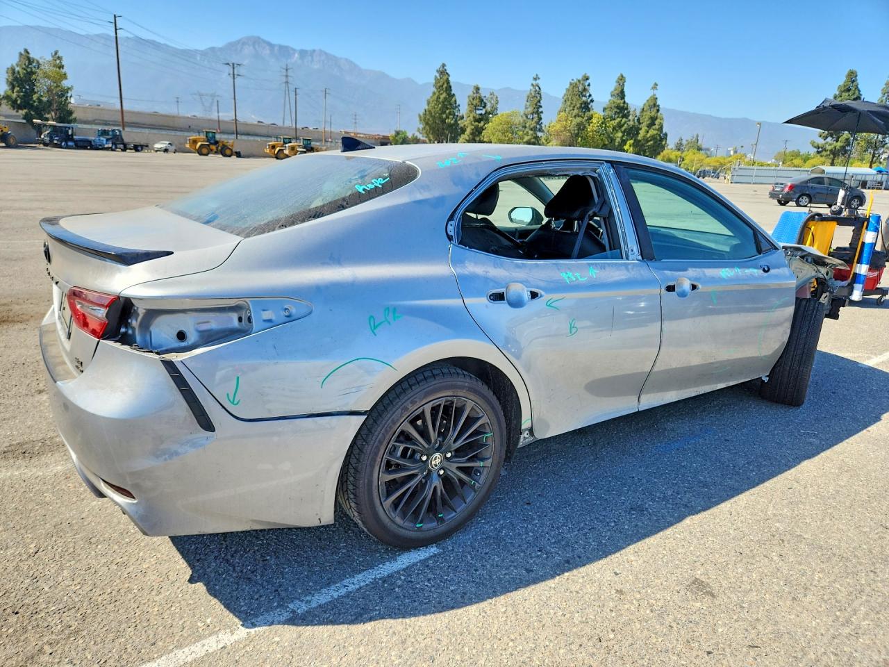 2022 TOYOTA CAMRY SE NIGHTSHADE — снимка 3