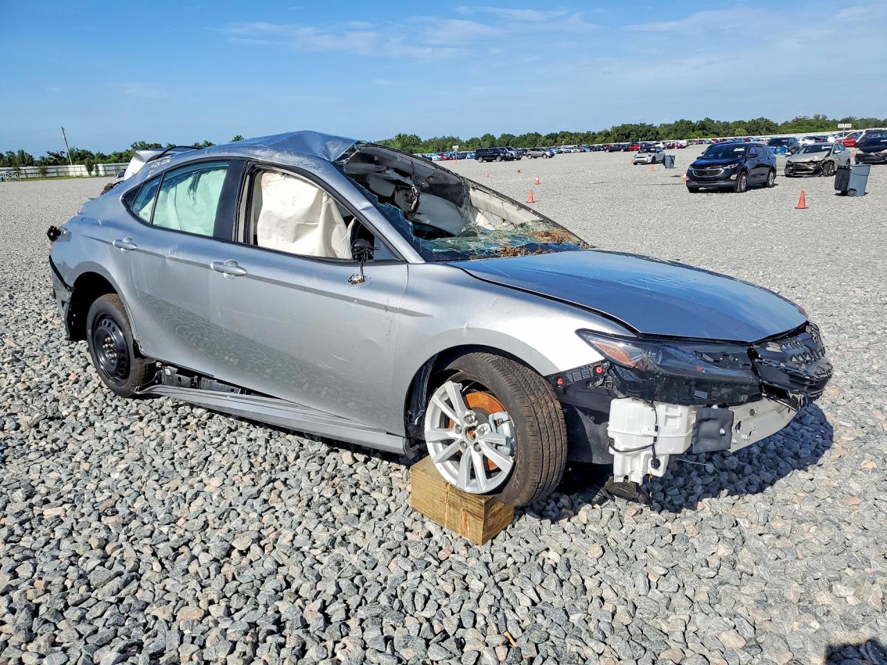 2026 TOYOTA CAMRY LE — снимка 4