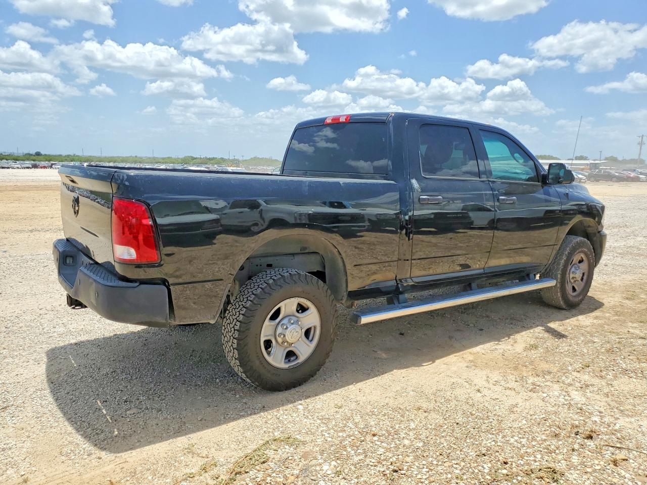 2016 RAM 2500 ST — снимка 3
