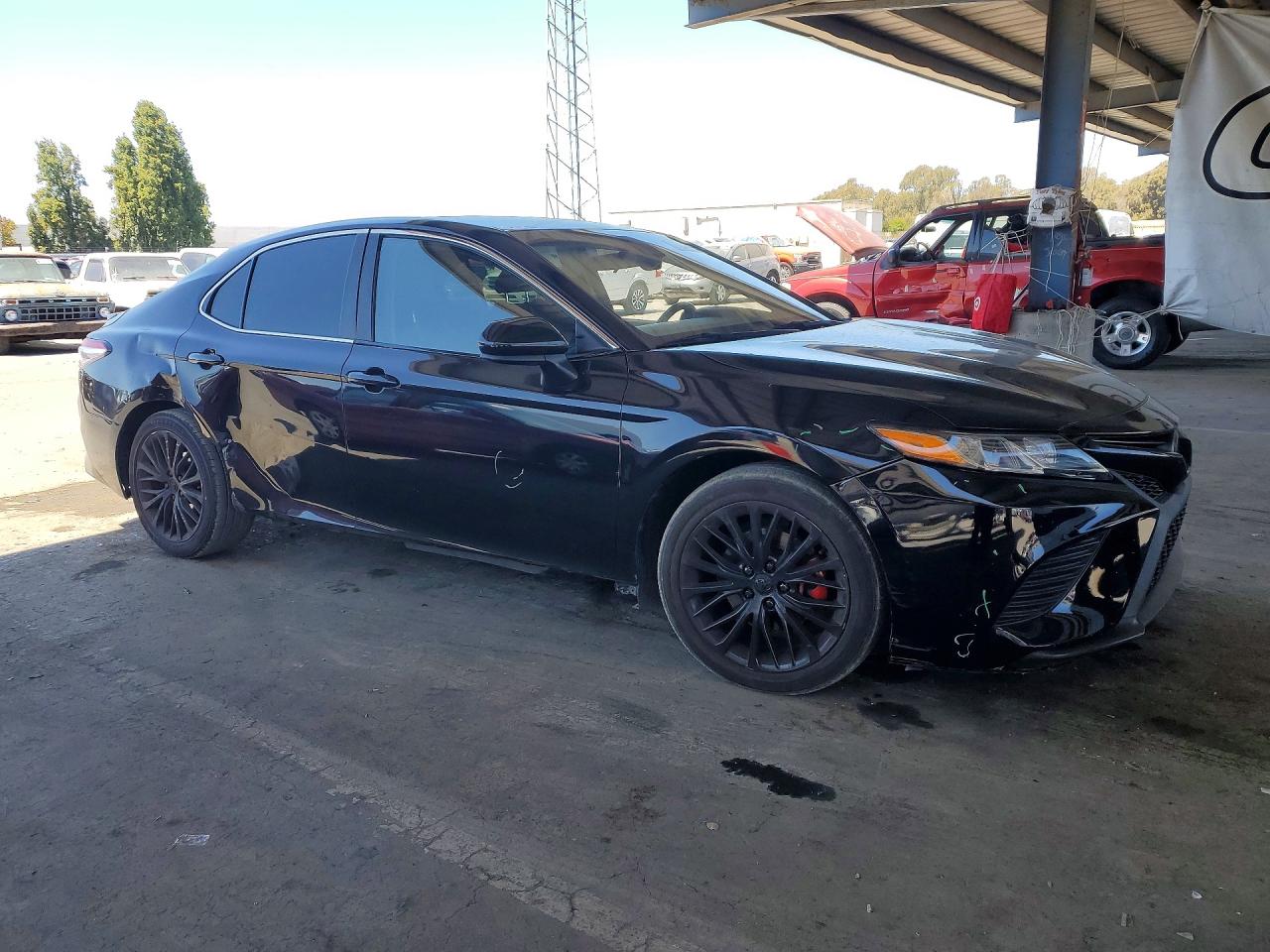 2020 TOYOTA CAMRY SE — снимка 4