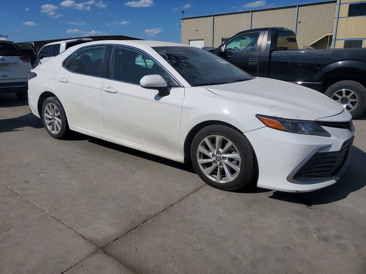 2024 TOYOTA CAMRY LE — снимка 4
