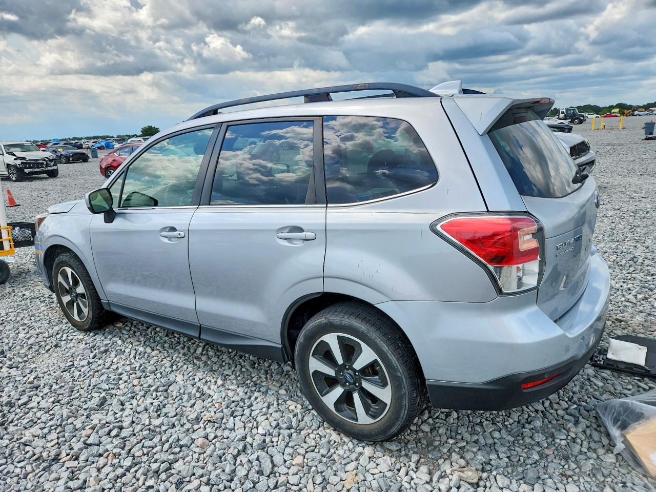 2018 SUBARU FORESTER 2.5I LIMITED — снимка 2