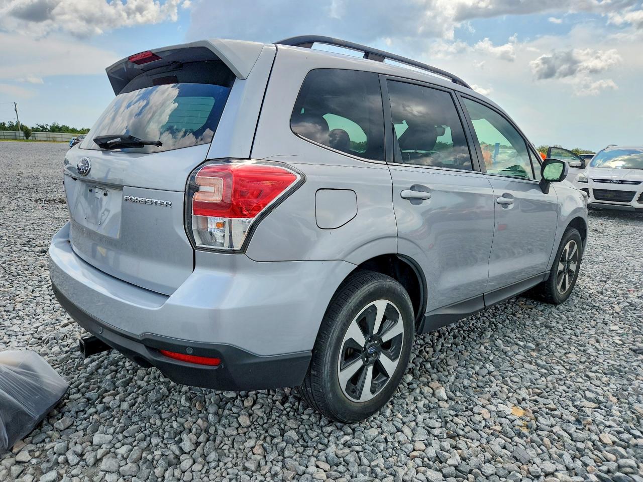 2018 SUBARU FORESTER 2.5I LIMITED — снимка 3