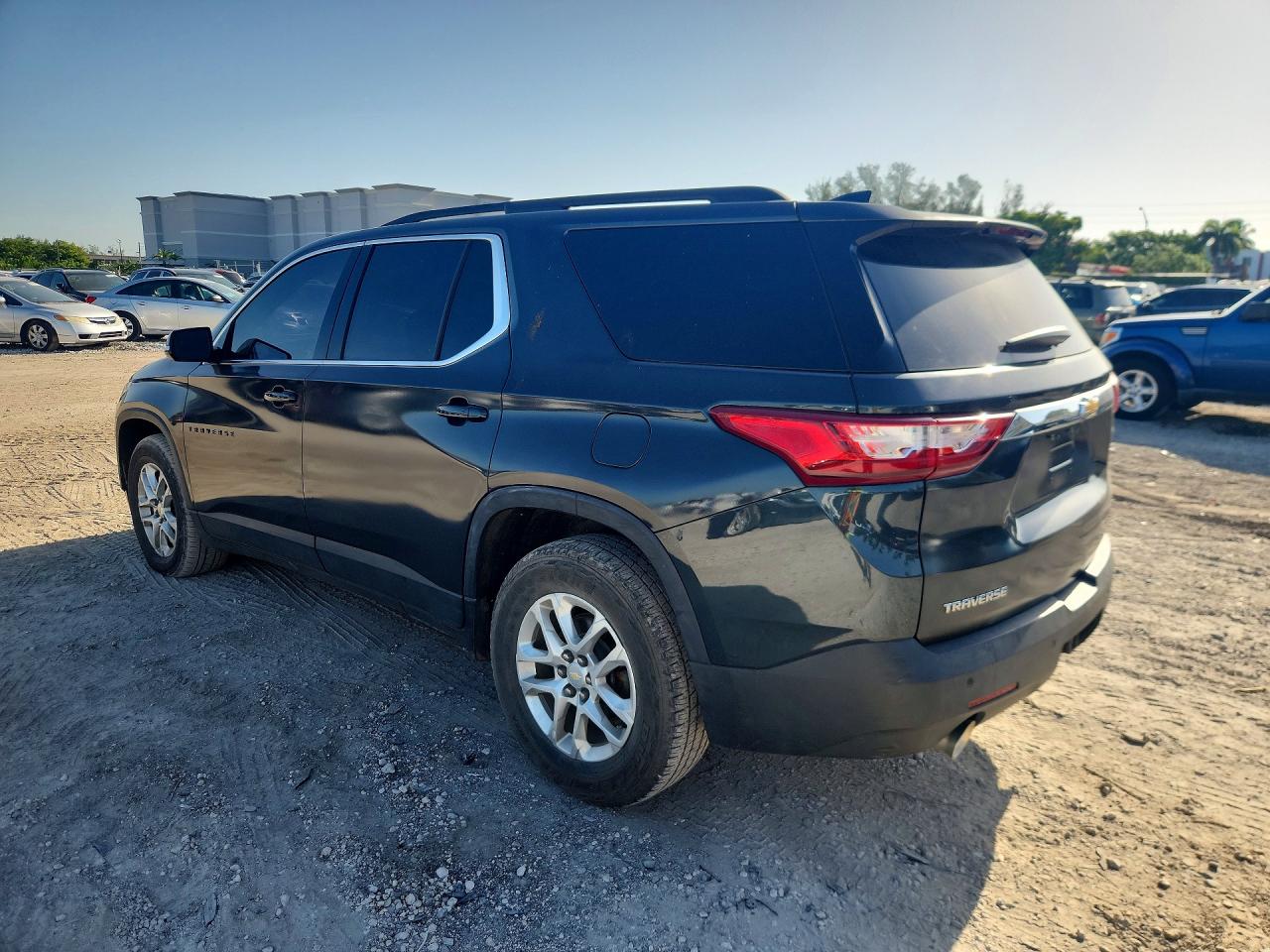 2019 CHEVROLET TRAVERSE LT — снимка 2