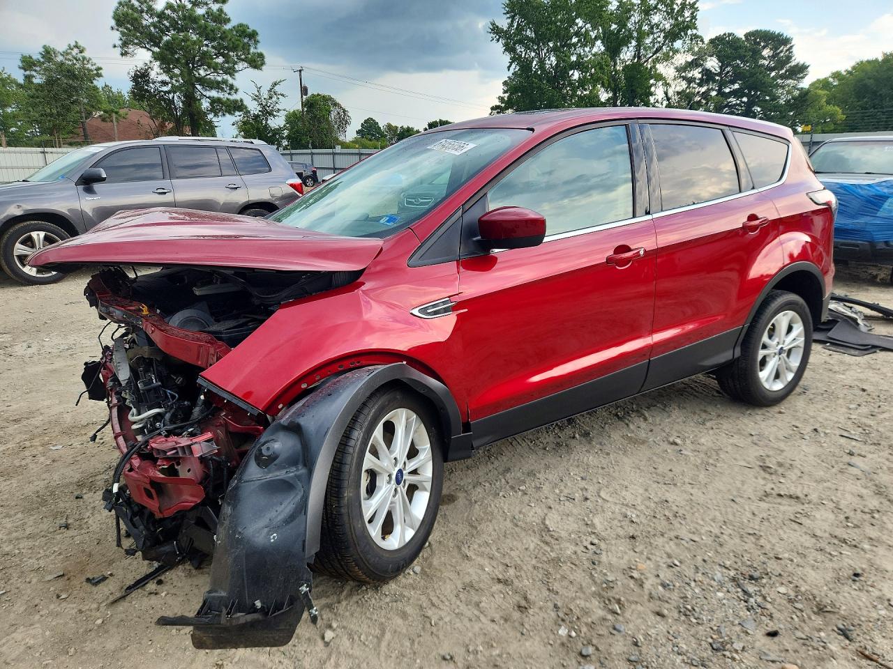 2017 FORD ESCAPE SE