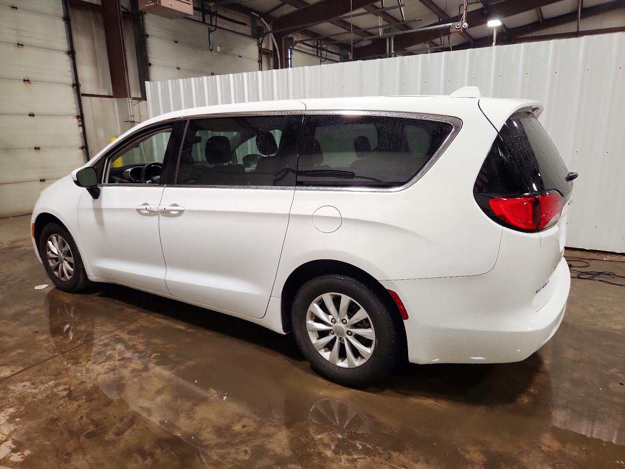 2017 CHRYSLER PACIFICA TOURING — снимка 2