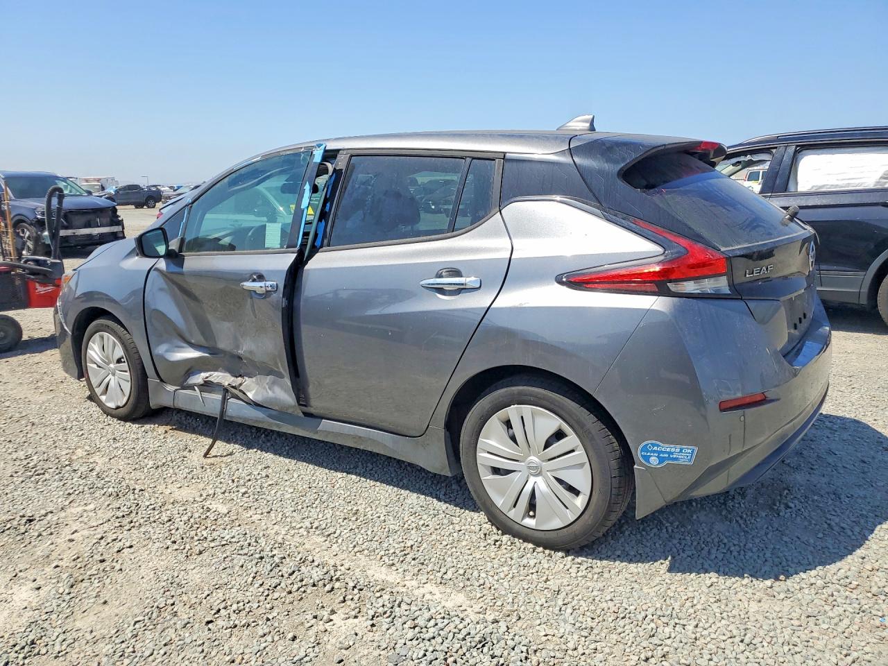 2020 NISSAN LEAF S — снимка 2