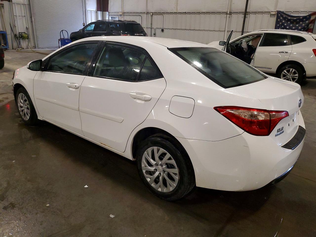 2017 TOYOTA COROLLA LE — снимка 2
