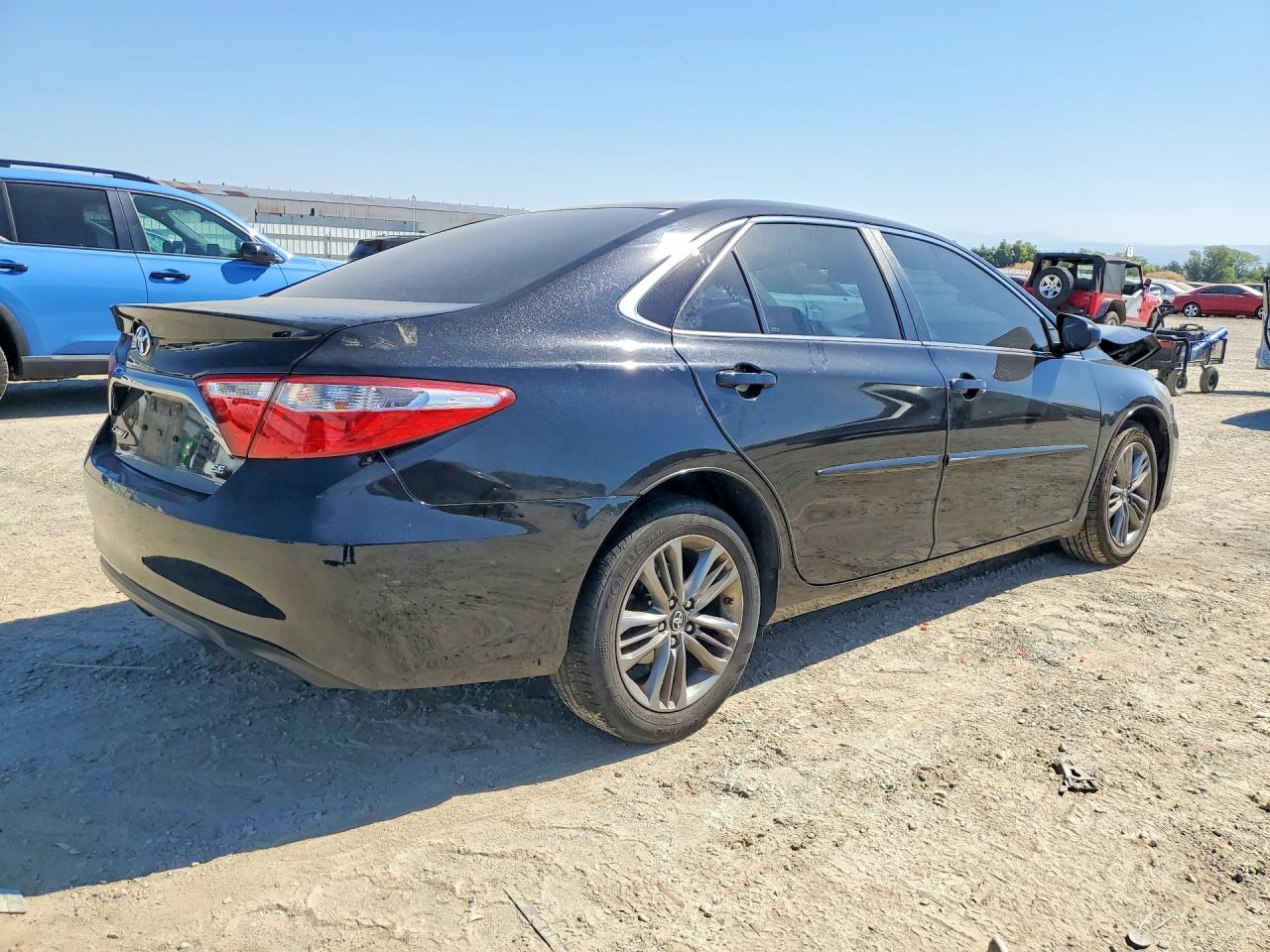 2017 TOYOTA CAMRY SE — снимка 3