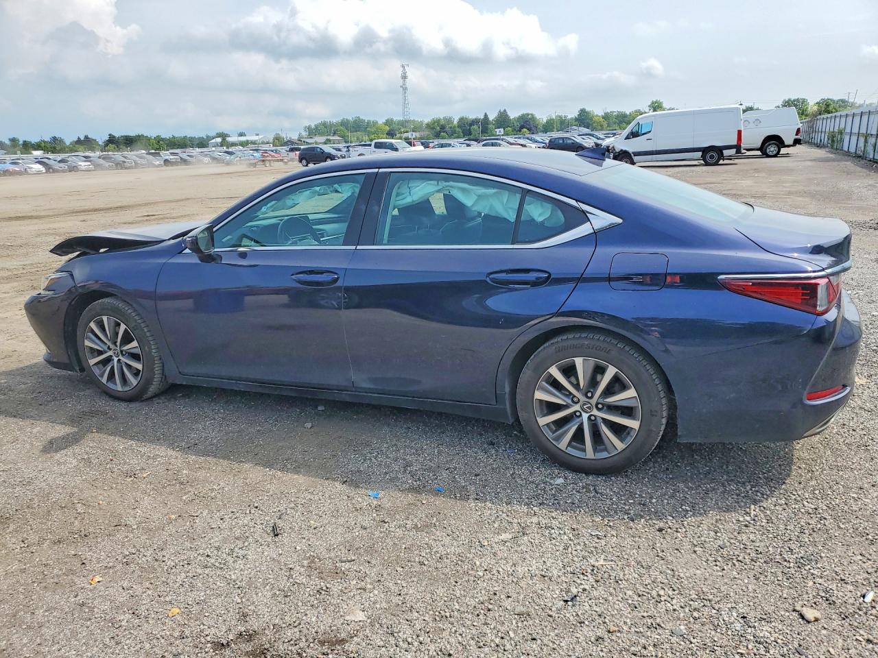 2019 LEXUS ES 350 — снимка 2
