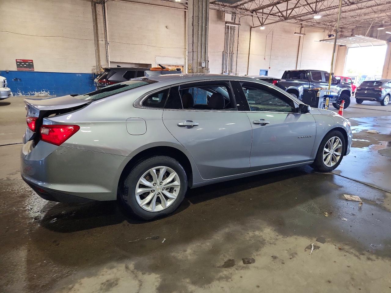 2024 CHEVROLET MALIBU LT — снимка 3