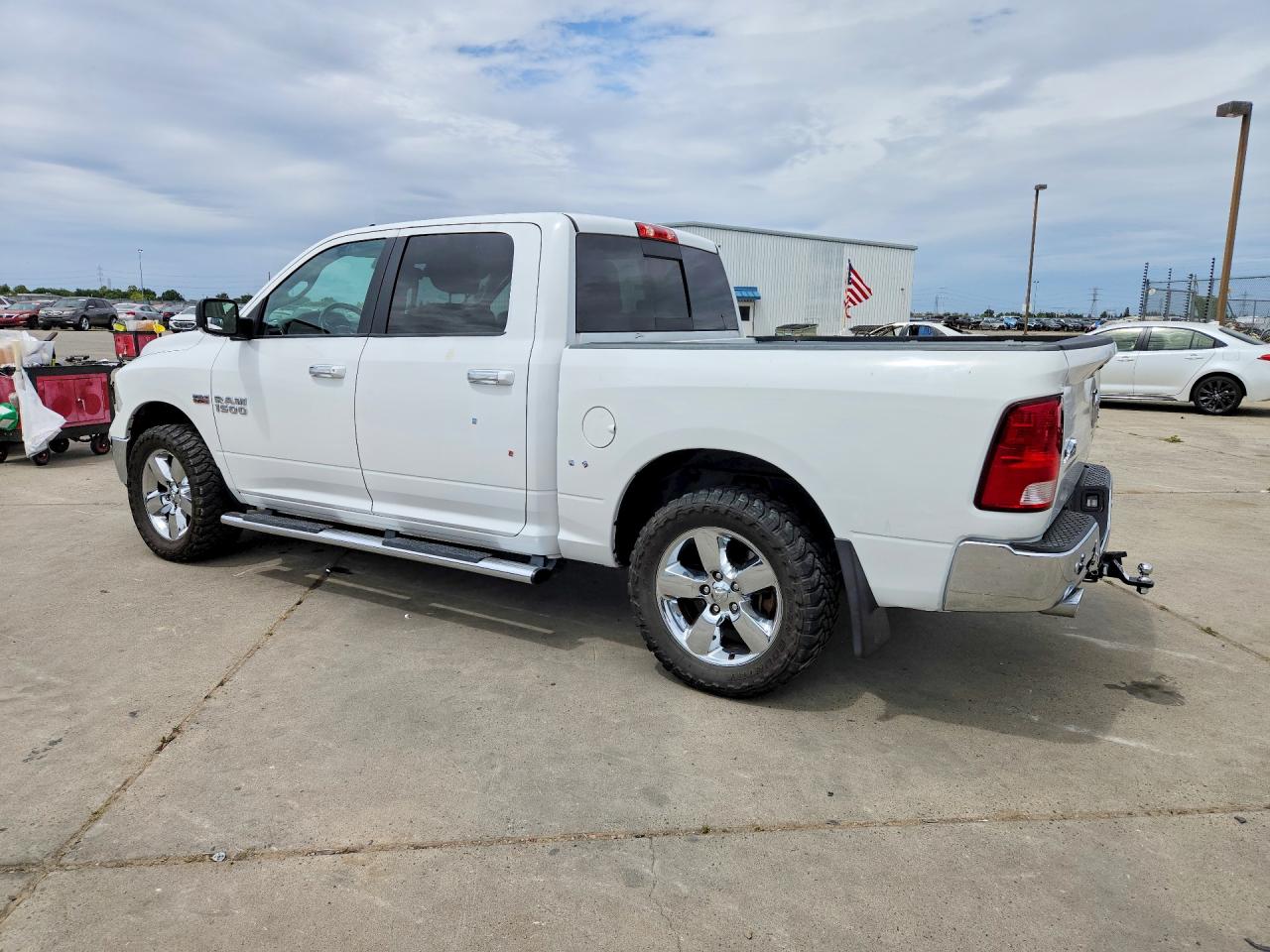 2018 RAM 1500 SLT — снимка 2