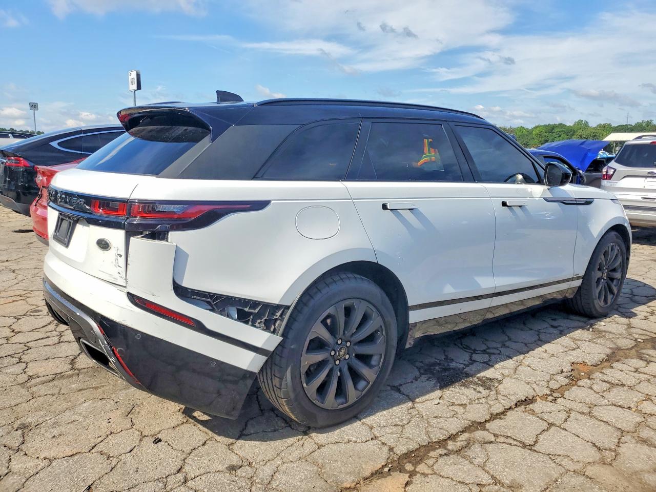 2018 LAND ROVER RANGE ROVER VELAR R-DYNAMIC SE — снимка 3