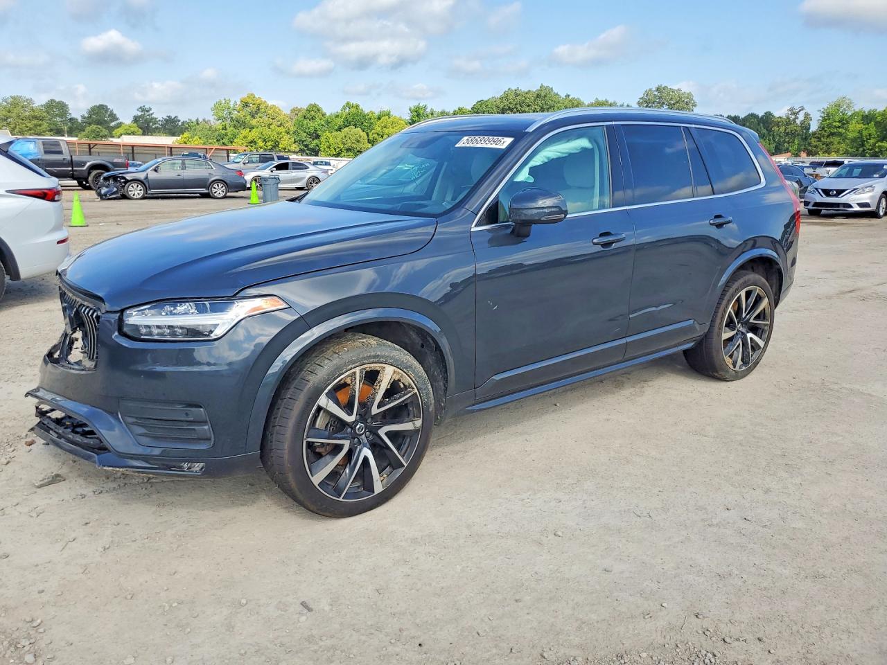 2022 VOLVO XC90 T6 MOMENTUM