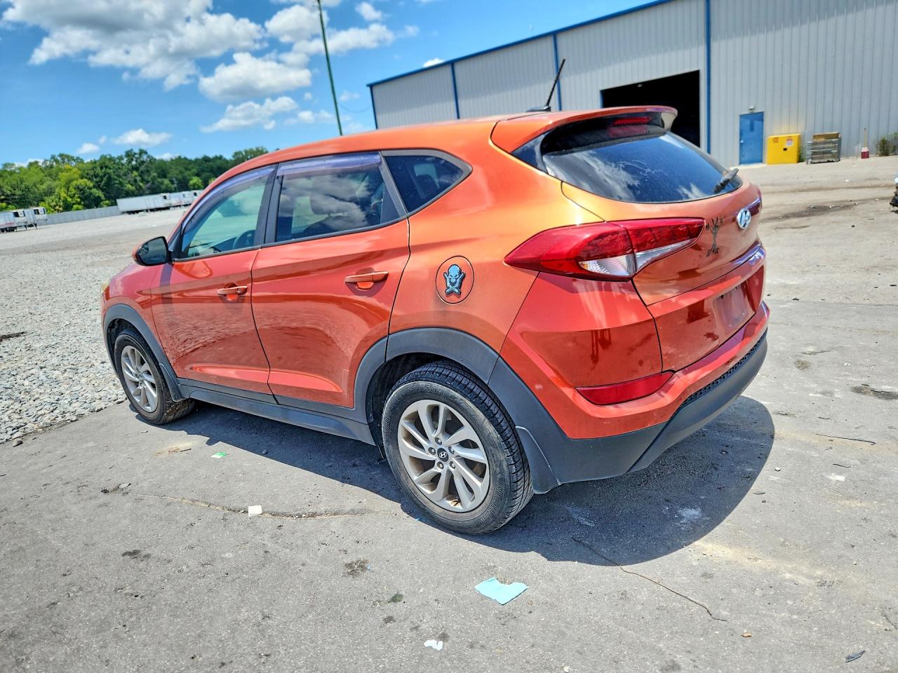 2017 HYUNDAI TUCSON SE — снимка 2